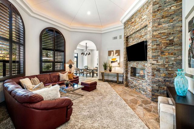 28 Clancy Lane S, Rancho Mirage, CA 92270