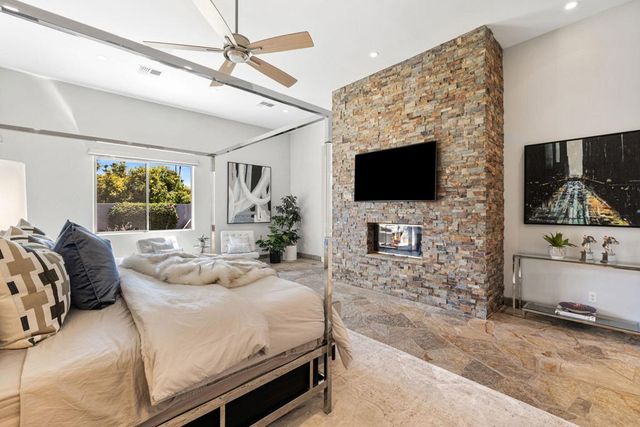 28 Clancy Lane S, Rancho Mirage, CA 92270