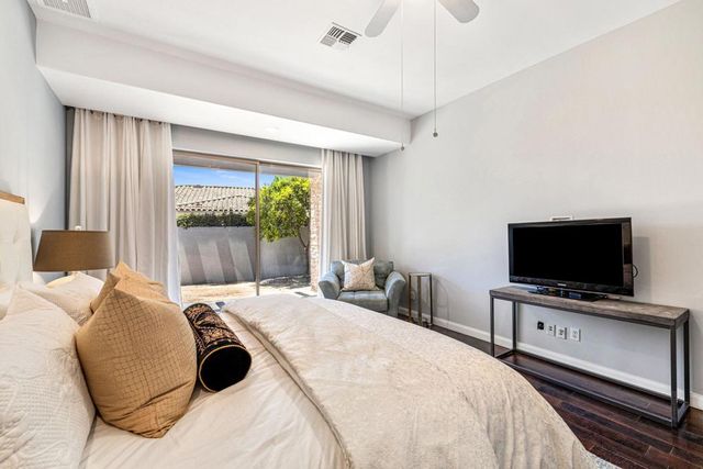 28 Clancy Lane S, Rancho Mirage, CA 92270