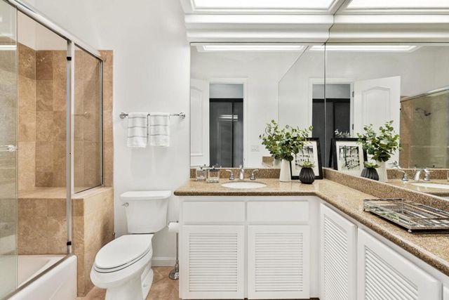 28 Clancy Lane S, Rancho Mirage, CA 92270