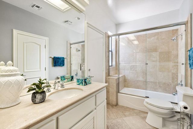 28 Clancy Lane S, Rancho Mirage, CA 92270