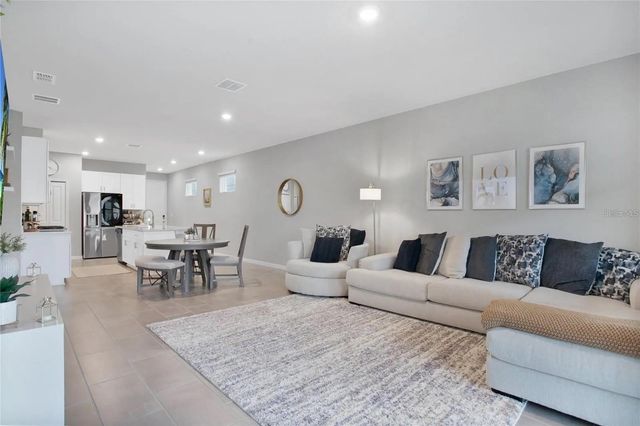 5511 BUNGALOW GROVE COURT, Palmetto, FL 34221