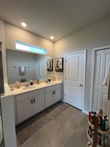 5511 BUNGALOW GROVE COURT, Palmetto, FL 34221