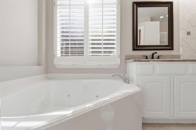 8619 Arranmore Lane, Houston, TX 77095