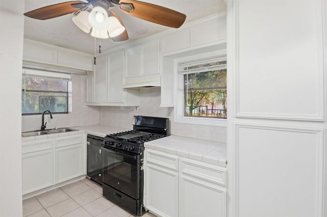 8619 Arranmore Lane, Houston, TX 77095