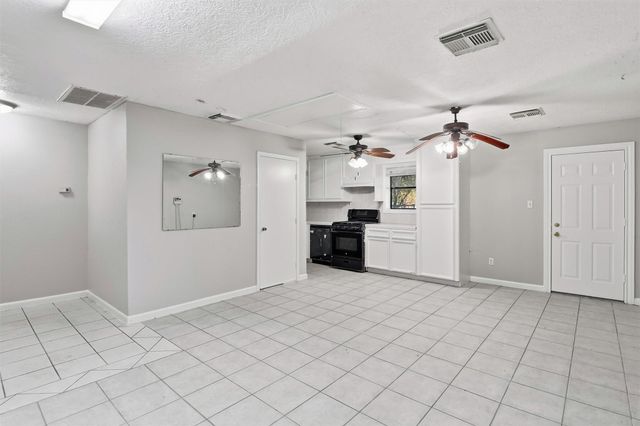 8619 Arranmore Lane, Houston, TX 77095