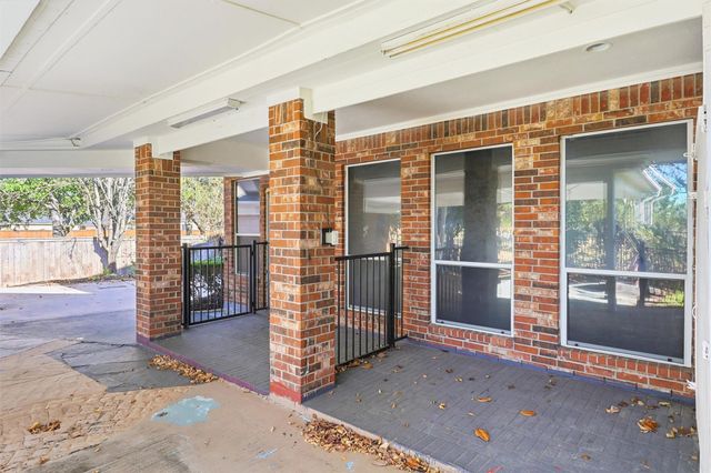 8619 Arranmore Lane, Houston, TX 77095