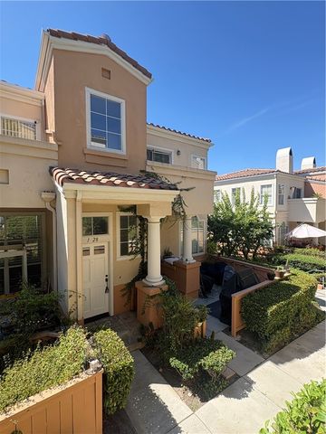 1028 S Rossano Way, Anaheim Hills, CA 92808