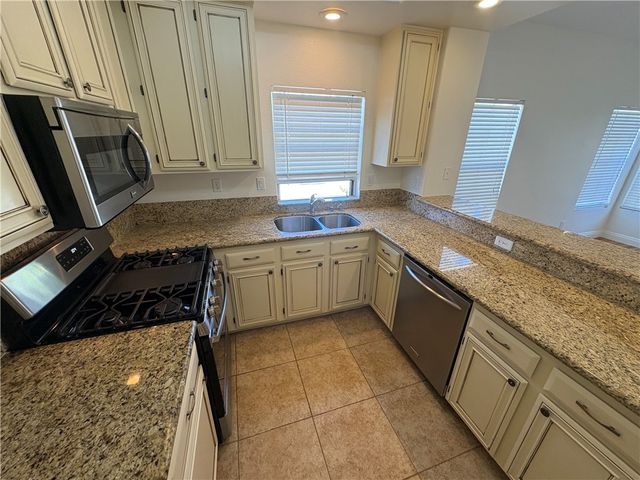 1028 S Rossano Way, Anaheim Hills, CA 92808