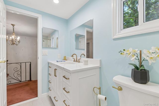 25 Beach Avenue, Port Jefferson, NY 11776