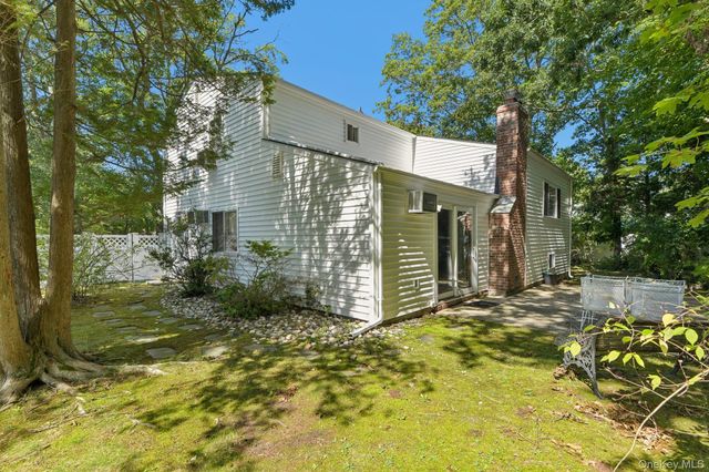 25 Beach Avenue, Port Jefferson, NY 11776