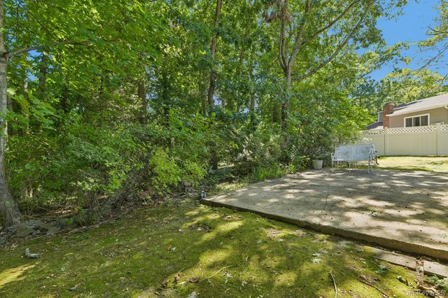 25 Beach Avenue, Port Jefferson, NY 11776