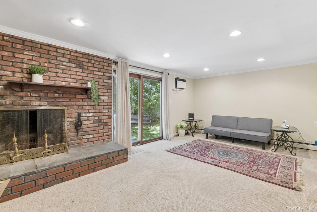 25 Beach Avenue, Port Jefferson, NY 11776 — photo 4