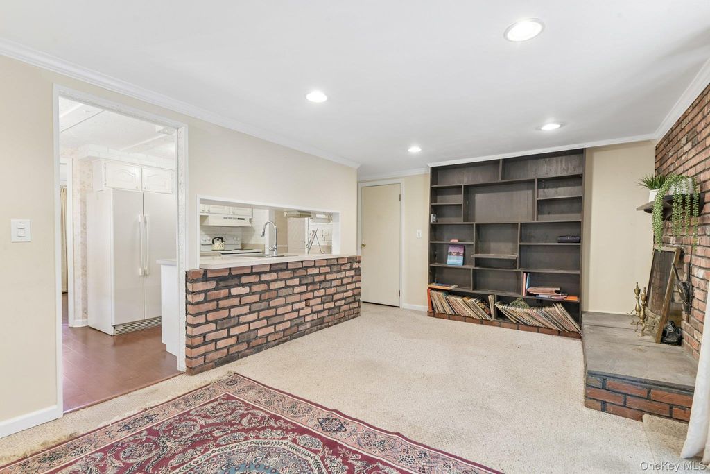 25 Beach Avenue, Port Jefferson, NY 11776 — photo 5