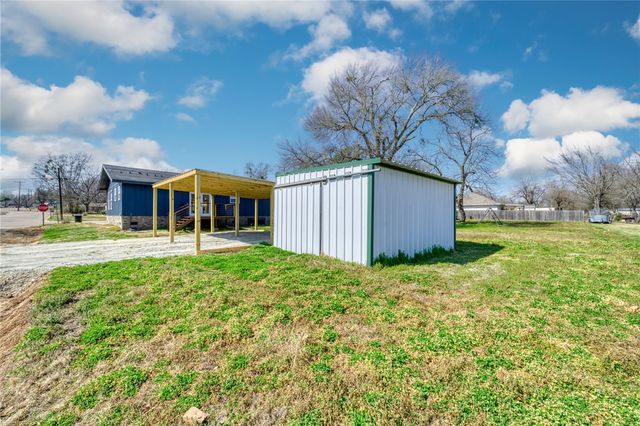 503 Perkins Street, Franklin, TX 77856