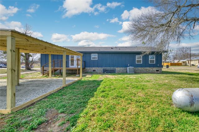 503 Perkins Street, Franklin, TX 77856