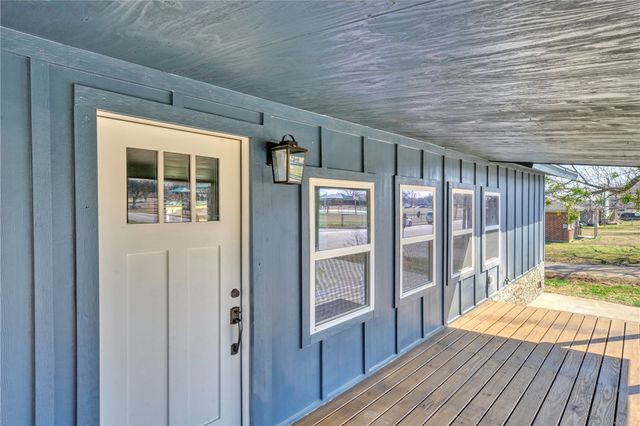 503 Perkins Street, Franklin, TX 77856