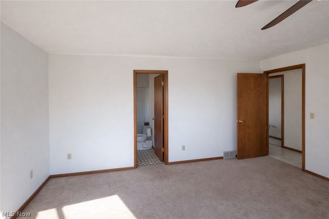 8920 York Road, North Royalton, OH 44133