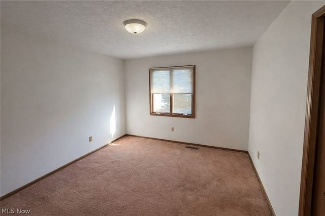 8920 York Road, North Royalton, OH 44133