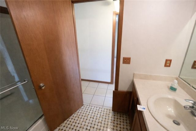 8920 York Road, North Royalton, OH 44133