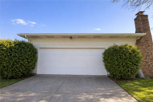 8920 York Road, North Royalton, OH 44133