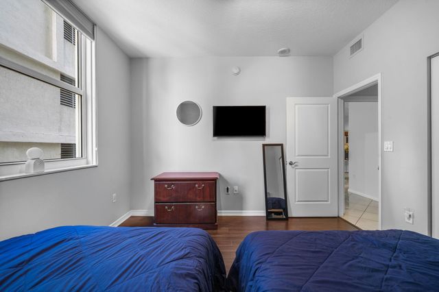 347 N NEW RIVER Drive E 405, Fort Lauderdale, FL 33301