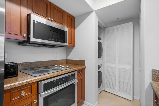 347 N NEW RIVER Drive E 405, Fort Lauderdale, FL 33301
