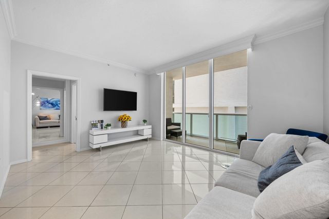 347 N NEW RIVER Drive E 405, Fort Lauderdale, FL 33301