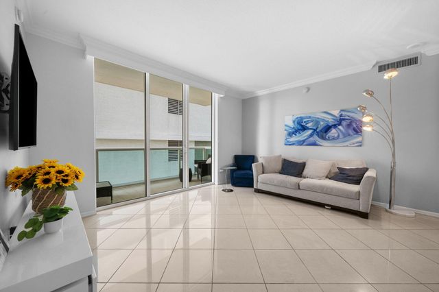 347 N NEW RIVER Drive E 405, Fort Lauderdale, FL 33301
