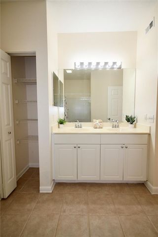 913 ARBOR LAKES CIRCLE 913, Sanford, FL 32771
