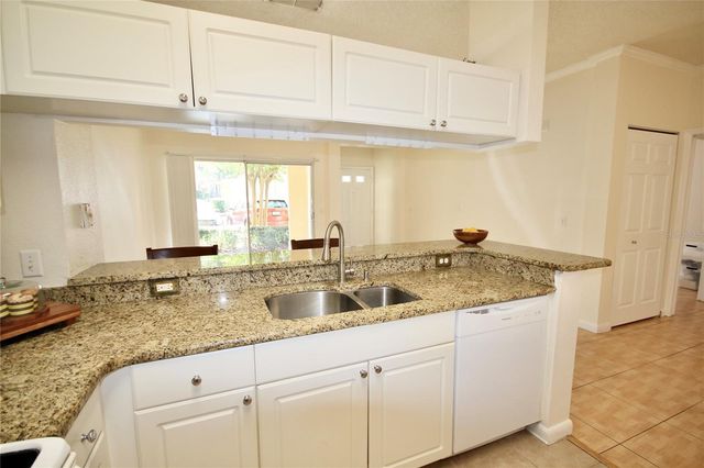 913 ARBOR LAKES CIRCLE 913, Sanford, FL 32771