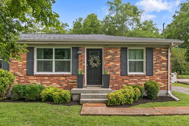 620 Nawakwa Trl, Madison, TN 37115