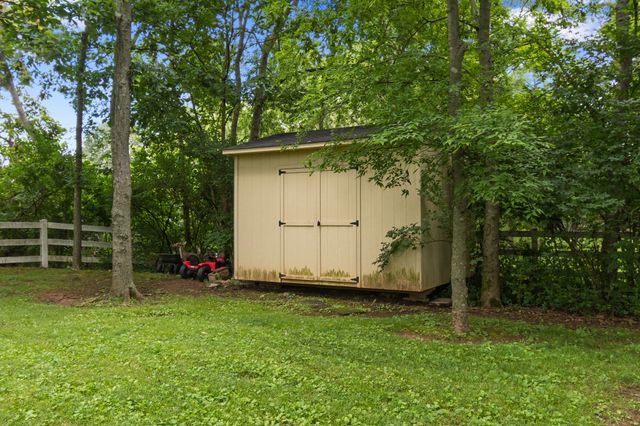 620 Nawakwa Trl, Madison, TN 37115