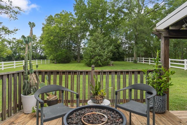 620 Nawakwa Trl, Madison, TN 37115