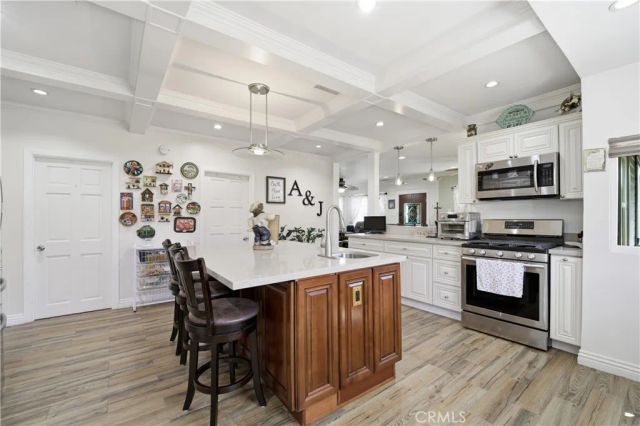 1717 Phillips Way, Highland Park, CA 90042
