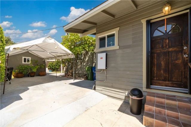 1717 Phillips Way, Highland Park, CA 90042