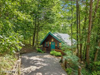 1844 Ridgecrest Drive, Sevierville, TN 37876