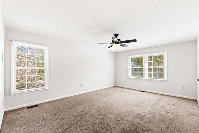 10 SARASOTA DR, Stafford, VA 22554