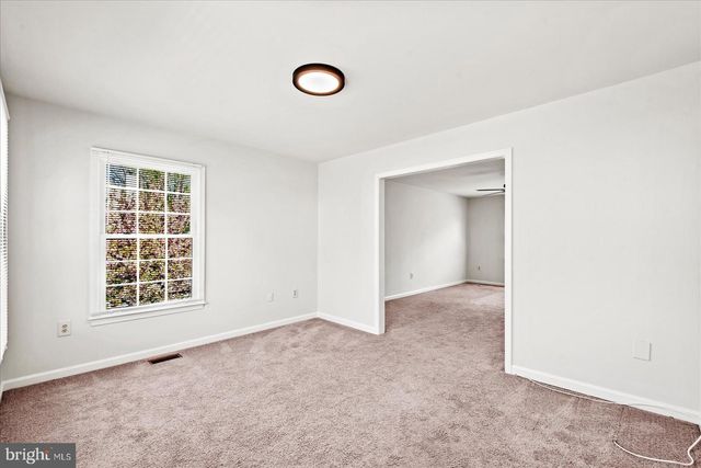 10 SARASOTA DR, Stafford, VA 22554