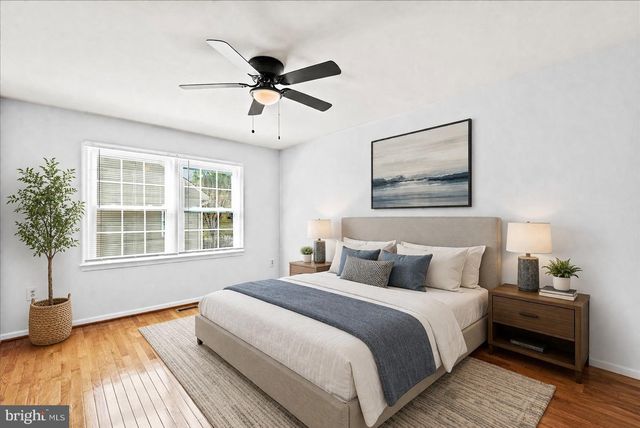 10 SARASOTA DR, Stafford, VA 22554