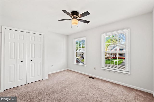 10 SARASOTA DR, Stafford, VA 22554