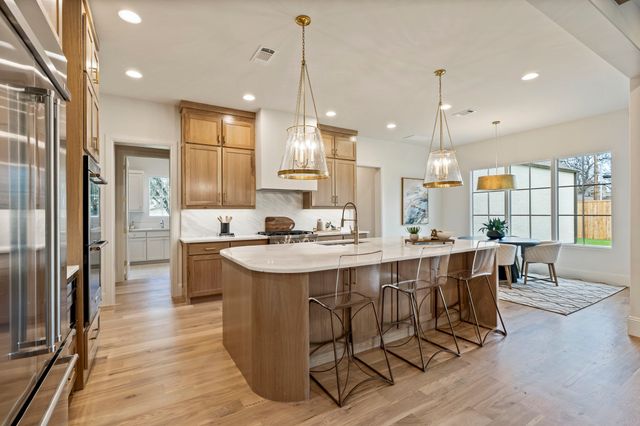 3207 Latham Drive, Dallas, TX 75229