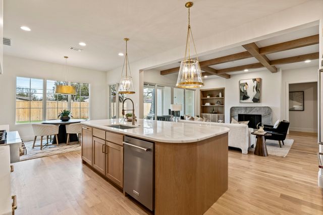 3207 Latham Drive, Dallas, TX 75229