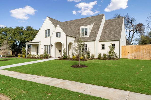 3207 Latham Drive, Dallas, TX 75229