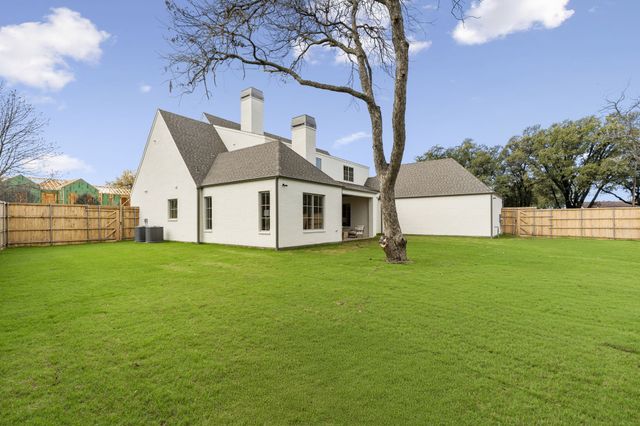 3207 Latham Drive, Dallas, TX 75229