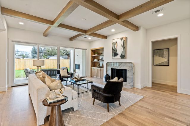 3207 Latham Drive, Dallas, TX 75229