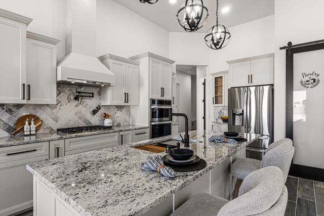 609 6th Street NE, Albuquerque, NM 87124