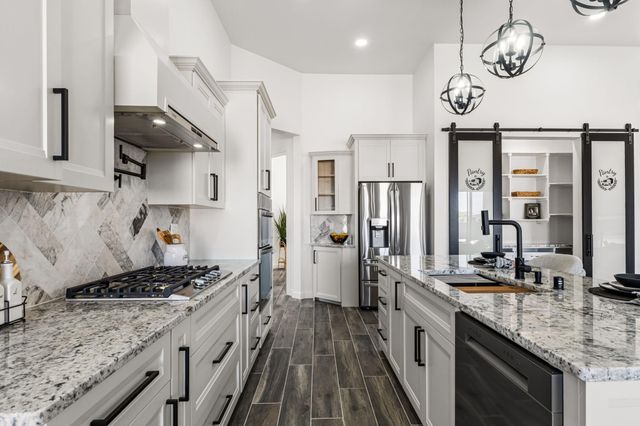 609 6th Street NE, Albuquerque, NM 87124