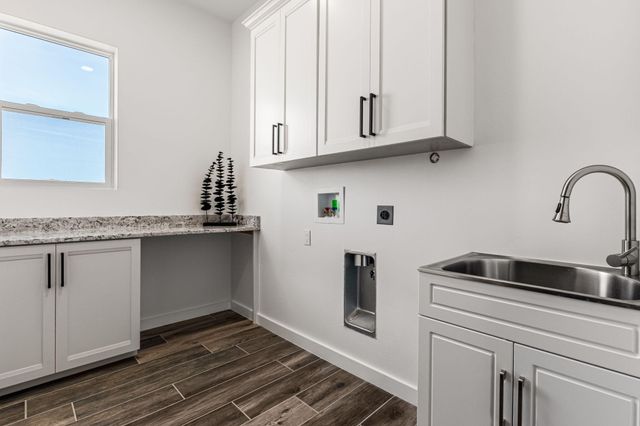 609 6th Street NE, Albuquerque, NM 87124