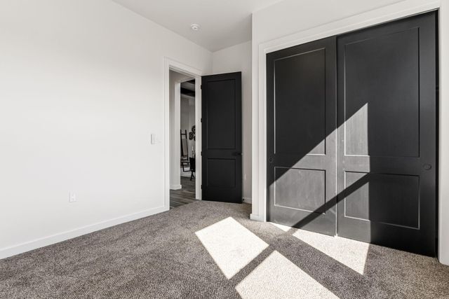 609 6th Street NE, Albuquerque, NM 87124